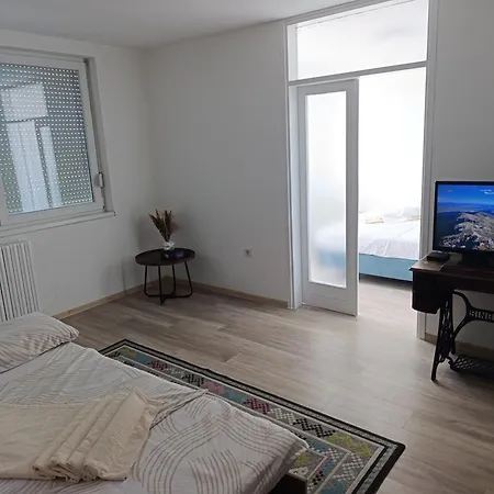 Zara Apartman *
